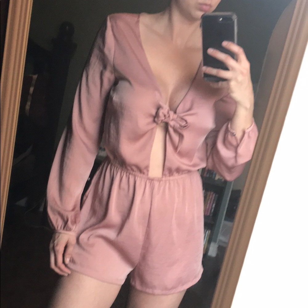 NWT Forever 21 dusty pink romper - Picture 1 of 7